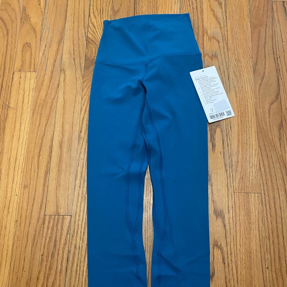Align 25” NWT CAPri 💕SOLD